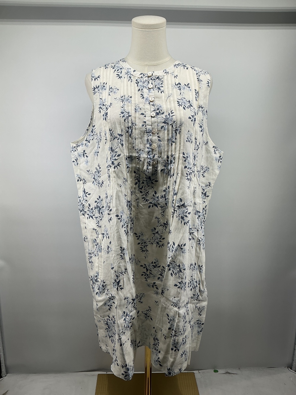 100% European Linen Sleeveless Swing Dress